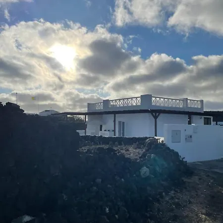 Casa Rara - Finca Rural Tipica En Yaiza *