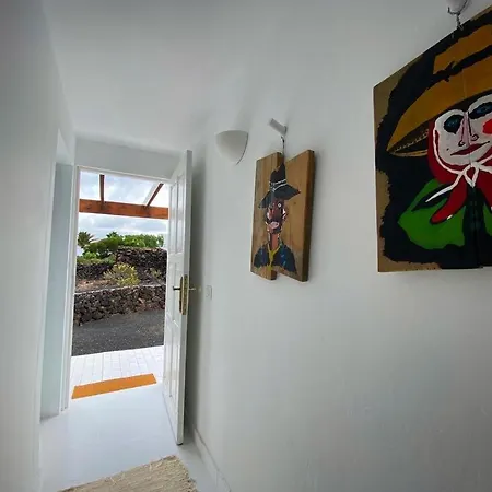 Casa Rara - Finca Rural Tipica En Yaiza *